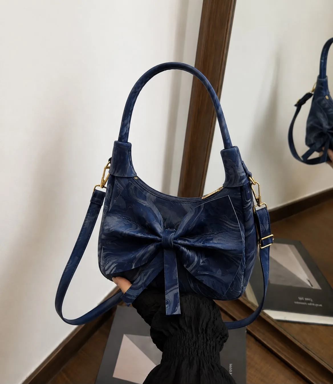 Serivo Bow Moon Bag - Navy Blue